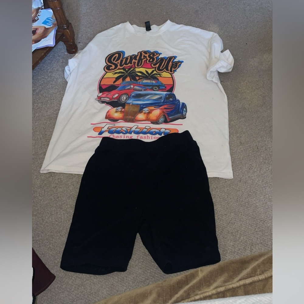 Letter and car print drop shoulder tee and biker shorts